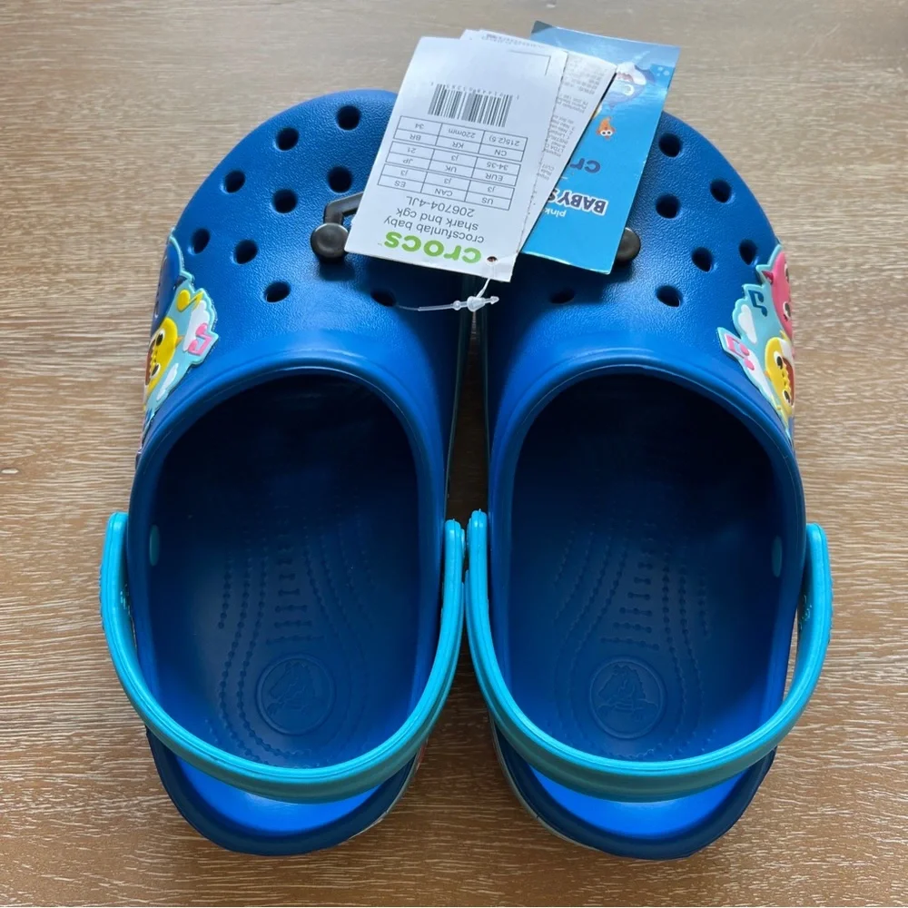 Crocs Kids FunLab Baby Shark Band Clog Size j3 - Picture 7 of 8